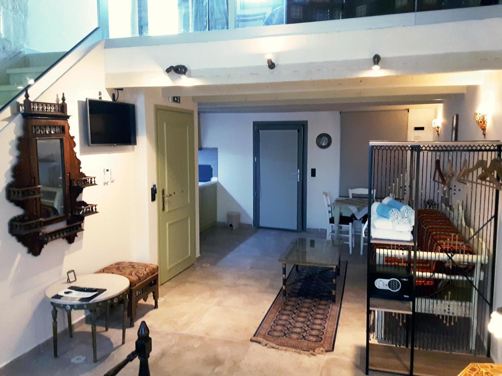 Hamam Oriental Suites 레팀노 외부 사진
