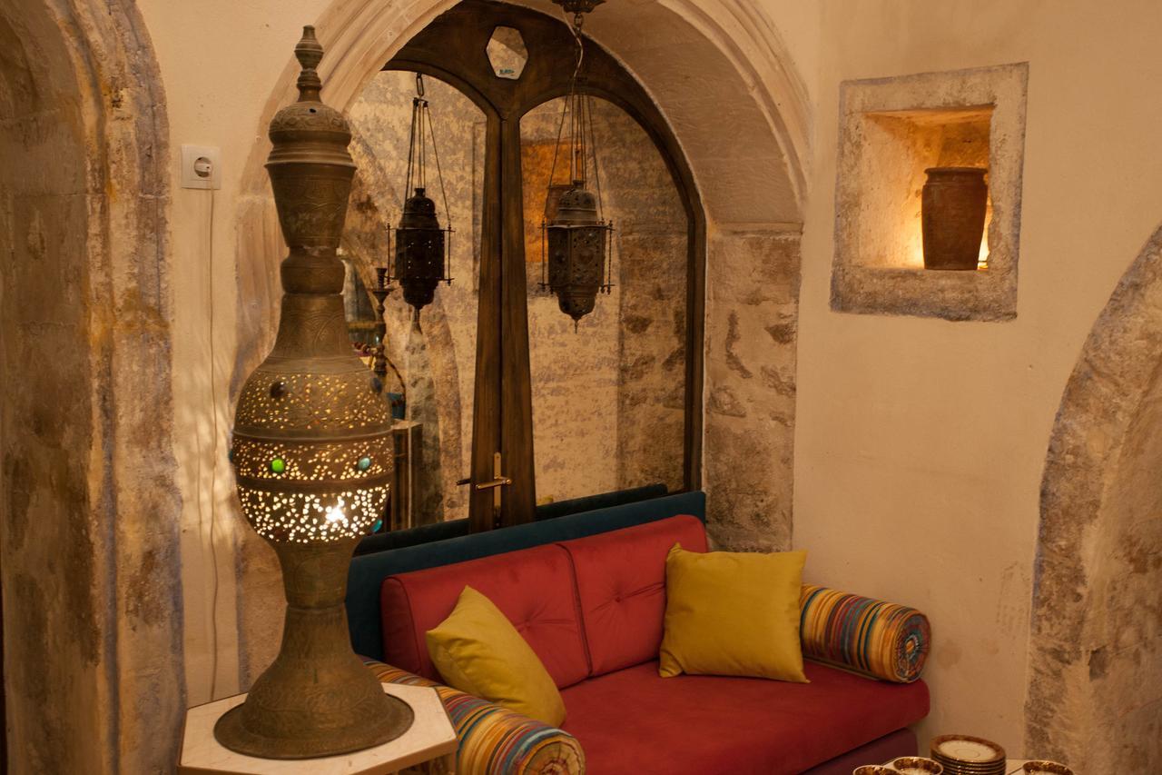 Hamam Oriental Suites 레팀노 외부 사진